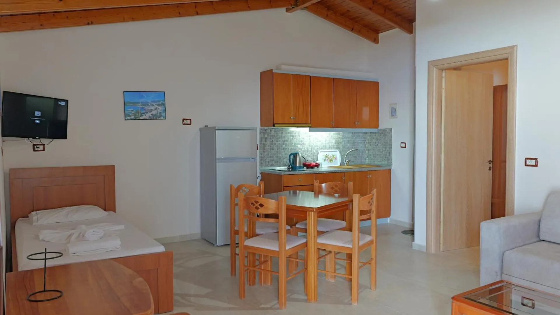 Arthur'S 4Apartments Borsh