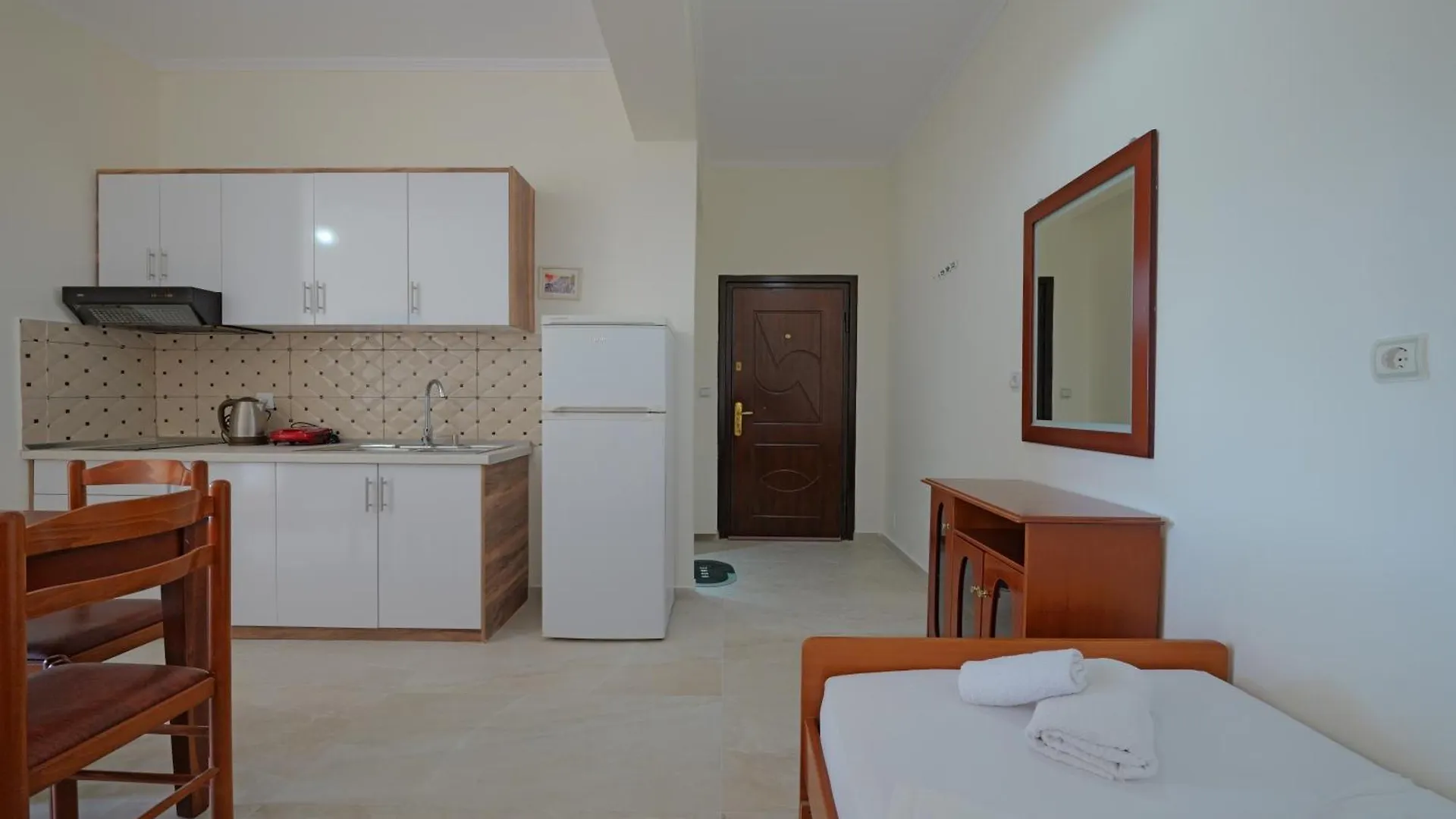 Arthur'S 4Apartments Borsh 0*,  Albania