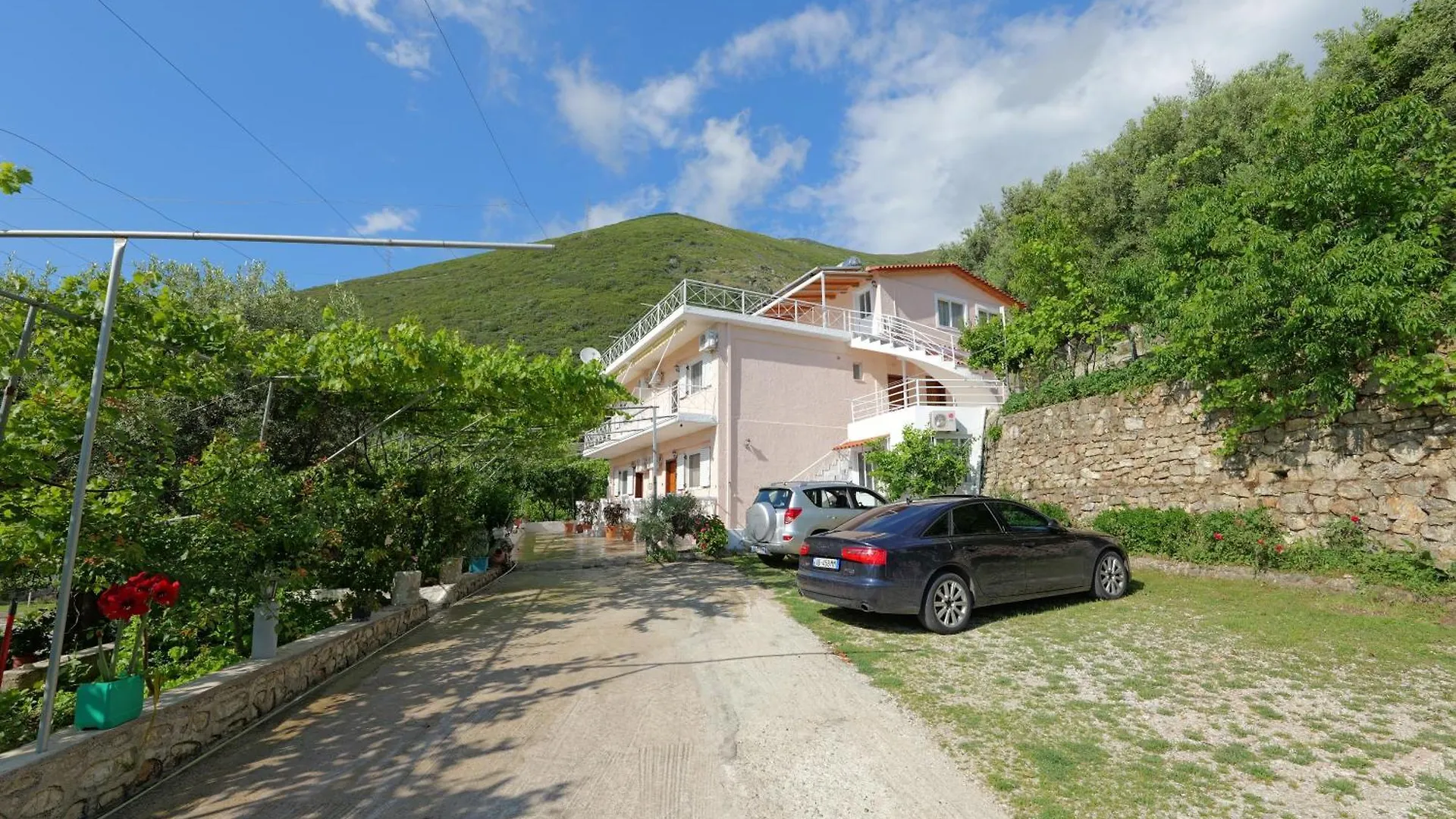 Homestay Arthur'S 4Apartments Borsh