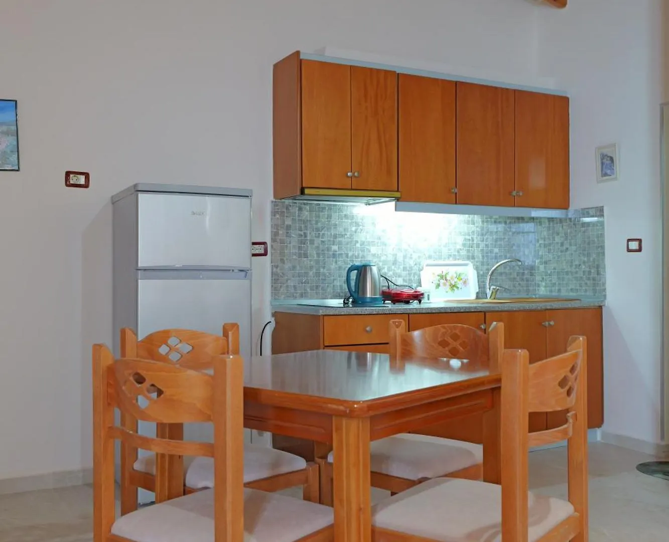 Homestay Arthur'S 4Apartments Borsh