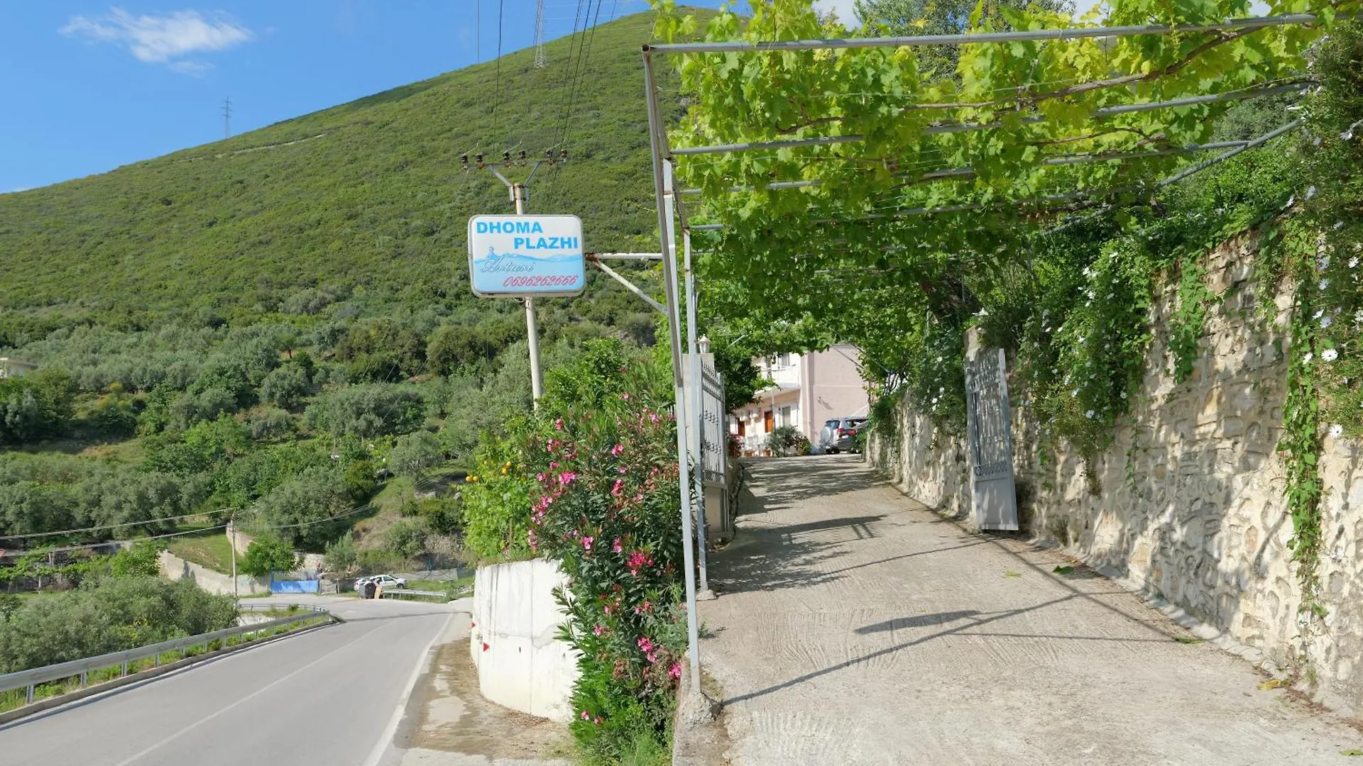 Arthur'S 4Apartments Borsh Homestay